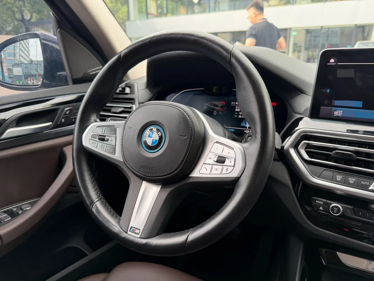 BMW 2023 iX3 leading automatic 12