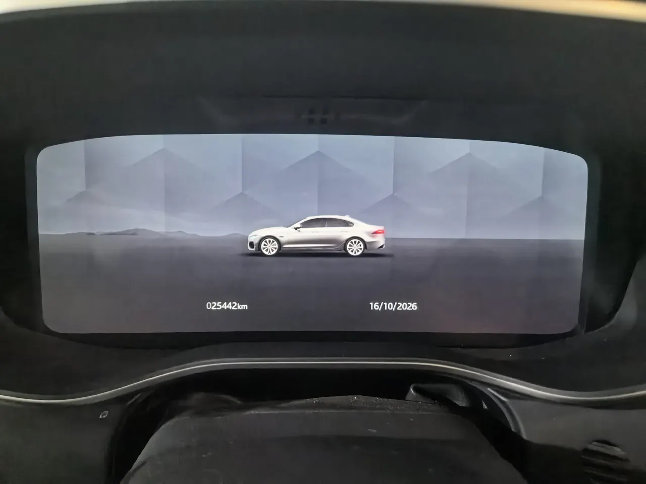 Jaguar 2023 XFL 2.0T P 10000.00g Drive Elite Deluxe Automatic Gear 9