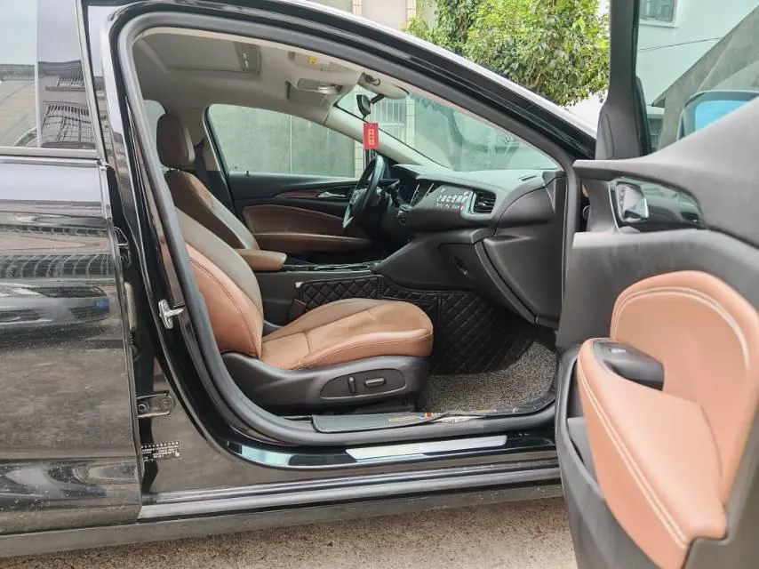 Buick 2020 Regal 1.5T 552T Elite Automatic Gear 2