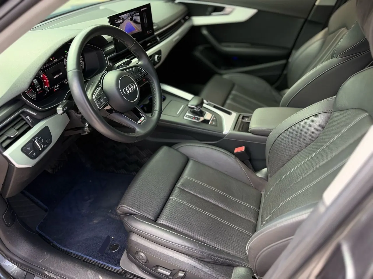 Audi 2020 A4L 2.0TFSI 40TFSI Fashion Dynamic Automatic 7