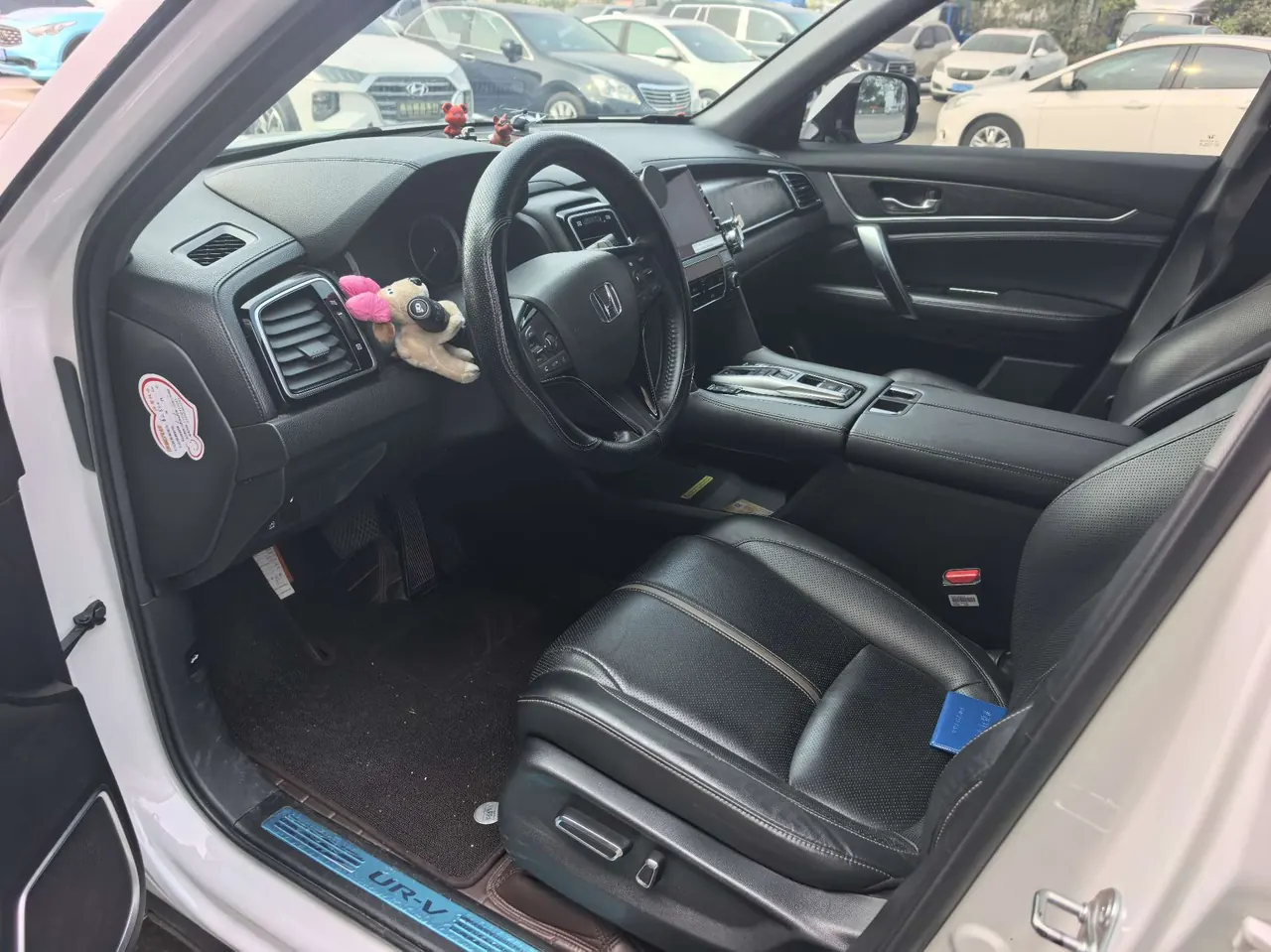 Honda 2023 UR-V 2.0T 370TURBO two-drive elegant version of automatic gear 6