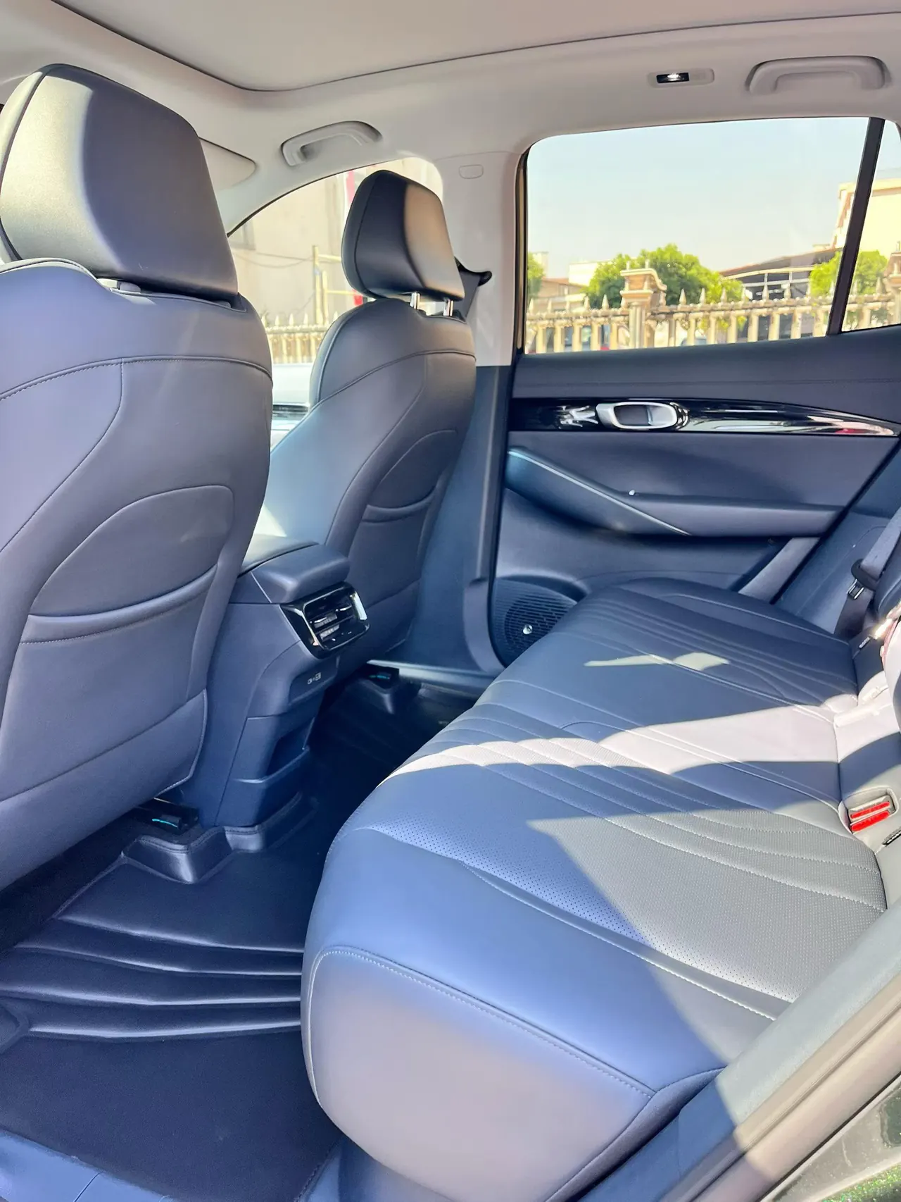 Geely Galaxy 2024 E 5 530km Discovery Edition Automatic Gear 2