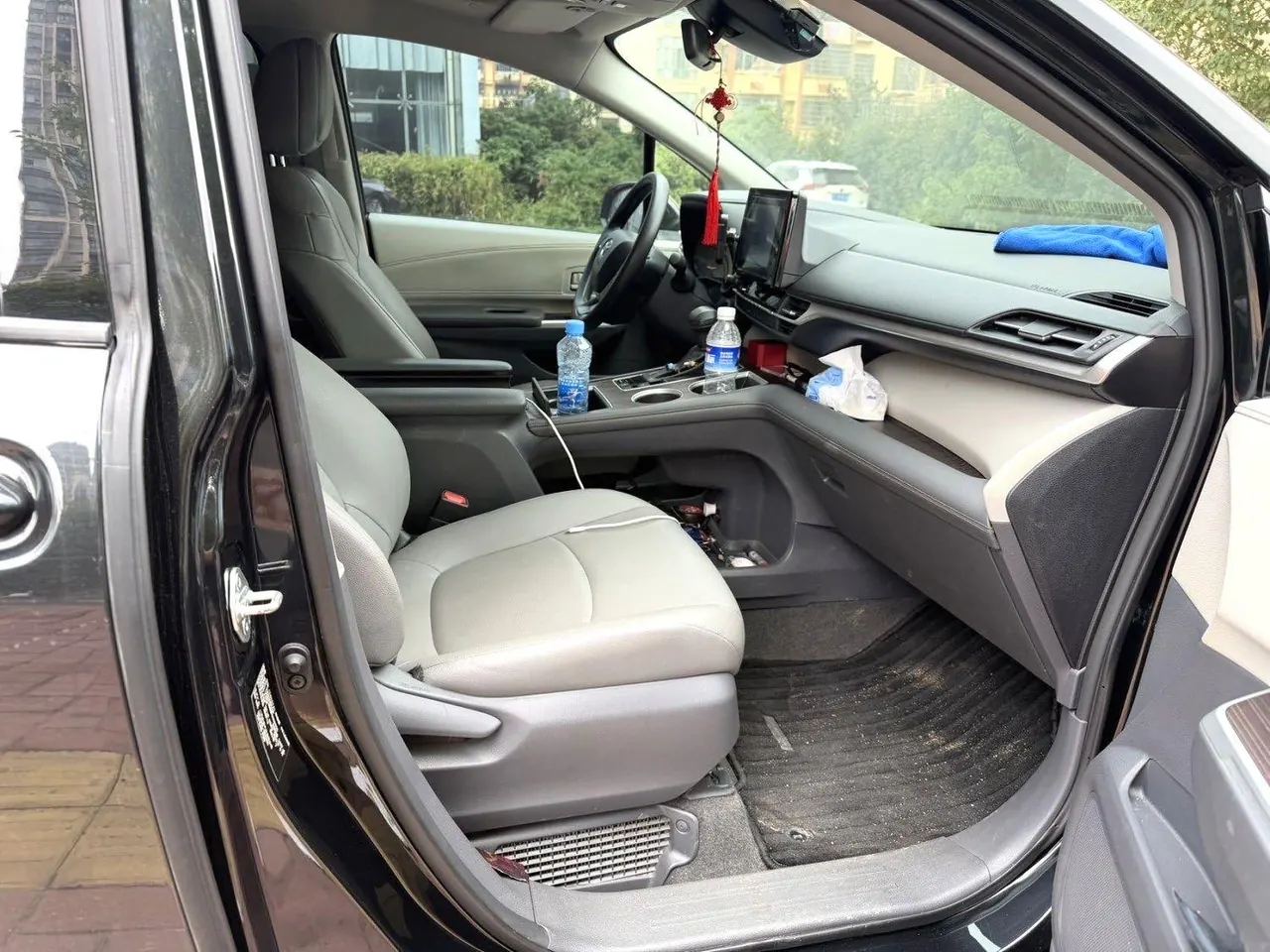 Toyota 2023 Grevia HYBRID 2.5 Stepless Comfort Edition Automatic Transmission 5