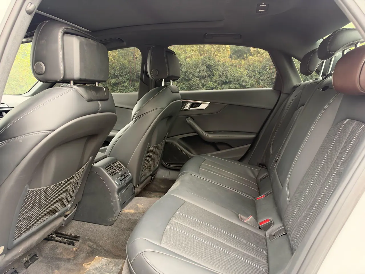 Audi 2024 A4L 2.0TFSI 40TFSI Deluxe Dynamic Automatic 4