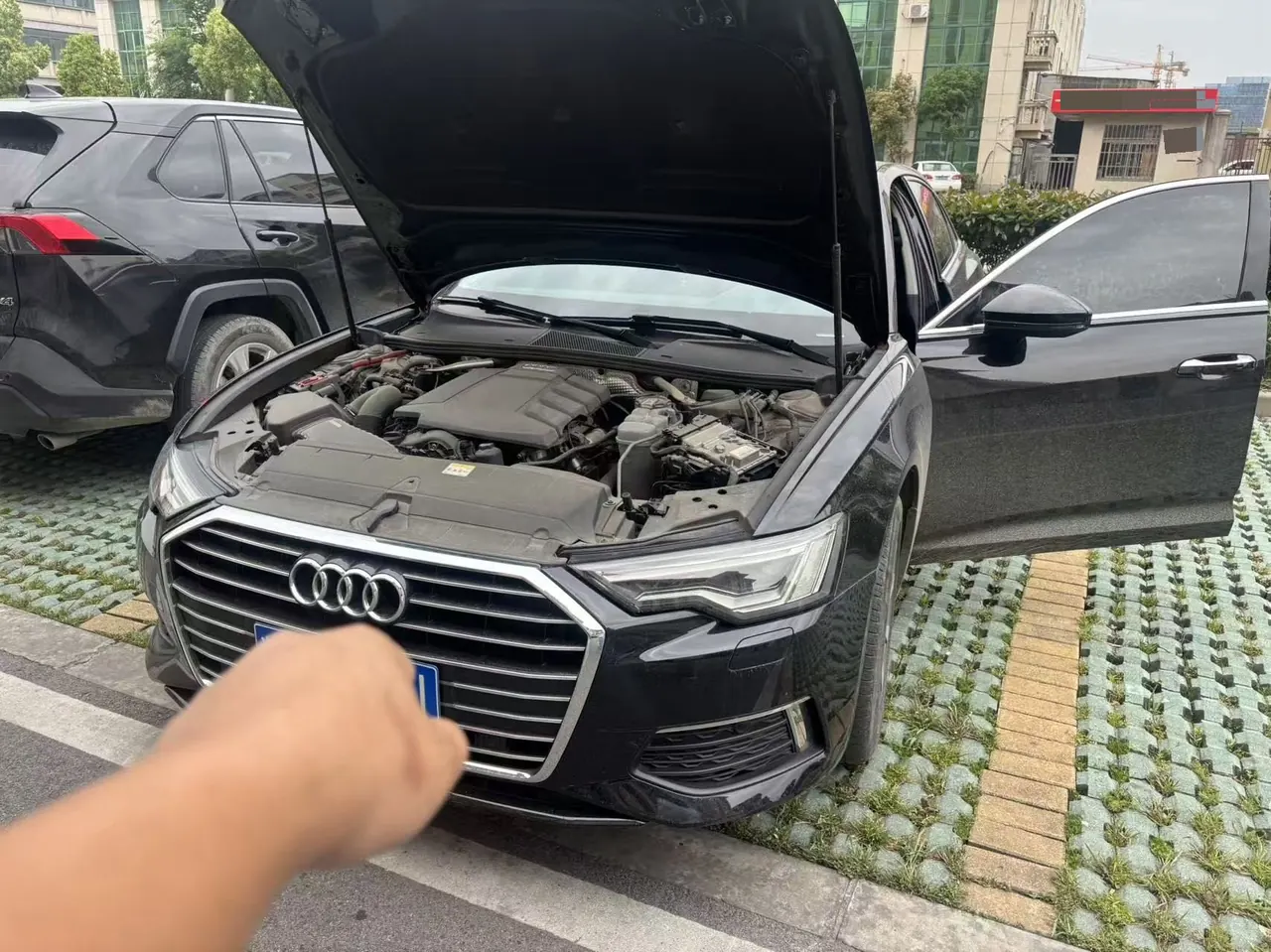 Audi 2022 A6L 2.0TFSI 45TFSI Zhenzhiya Automatic Gear 6