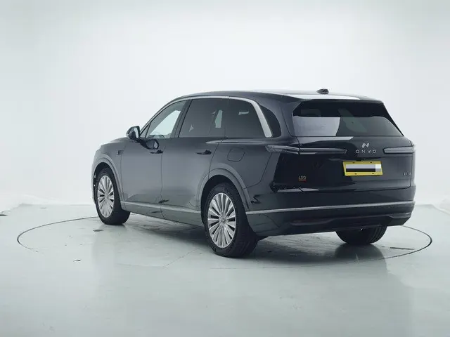 ONVO 2025 L90 Ultra Six‑Seater Automatic 18