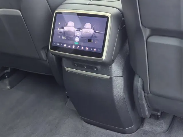 ONVO 2025 L90 Ultra Six‑Seater Automatic 20