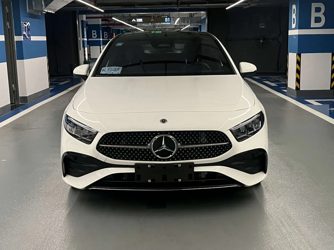 Mercedes Benz Class A 2025 A 200 L 1.3T Fashion Automatic Gear 2