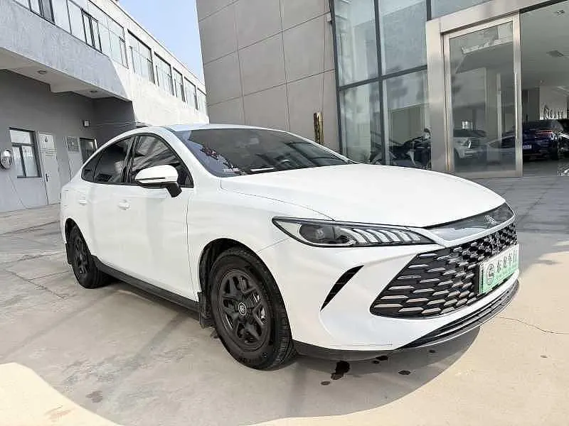 Open image lightbox: BYD 2025 Qin PLUS DM-i 1.5 stepless intelligent driving version 55KM leading automatic gear