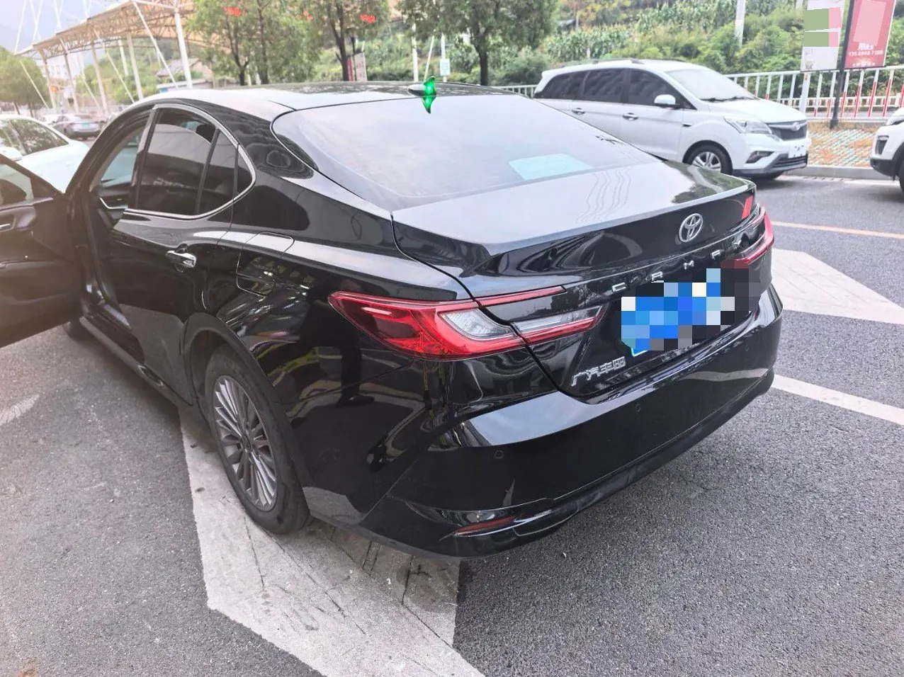 Toyota 2024 Camry Dual Engine 2.0HG Stepless Premium Edition Automatic Gear 6