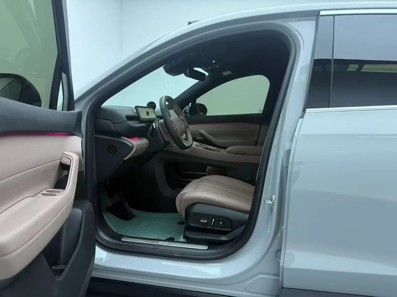NIO 2024 EC6 75kWh automatic transmission 4