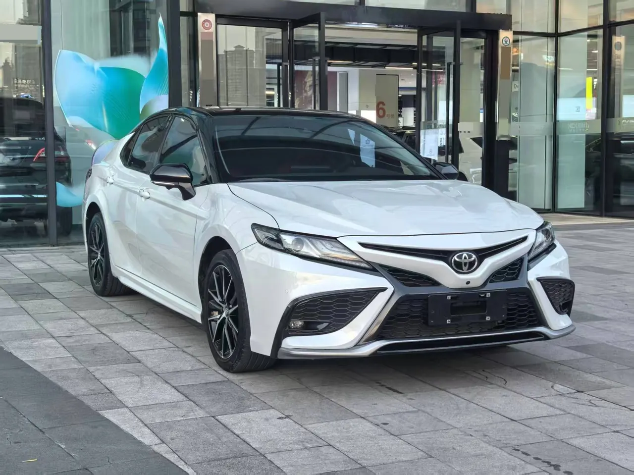Toyota 2022 Camry 2.0S Stepless Knight Edition Automatic Gear 3