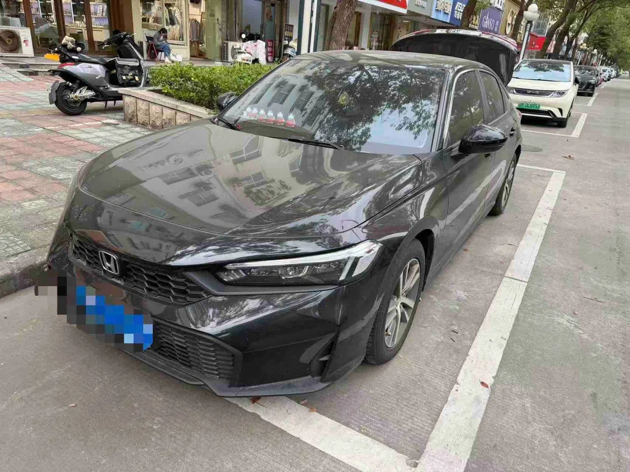 Открыть галерею: Honda 2025 Civic 1.5T Stepless 240TURBO Zhiqu Plus Automatic Gear