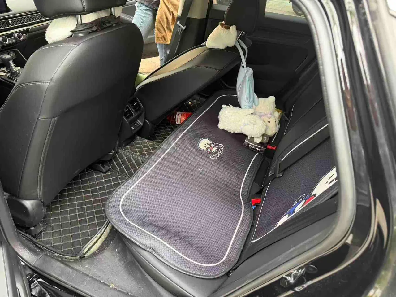 Honda 2025 Civic 1.5T Stepless 240TURBO Zhiqu Plus Automatic Gear 4