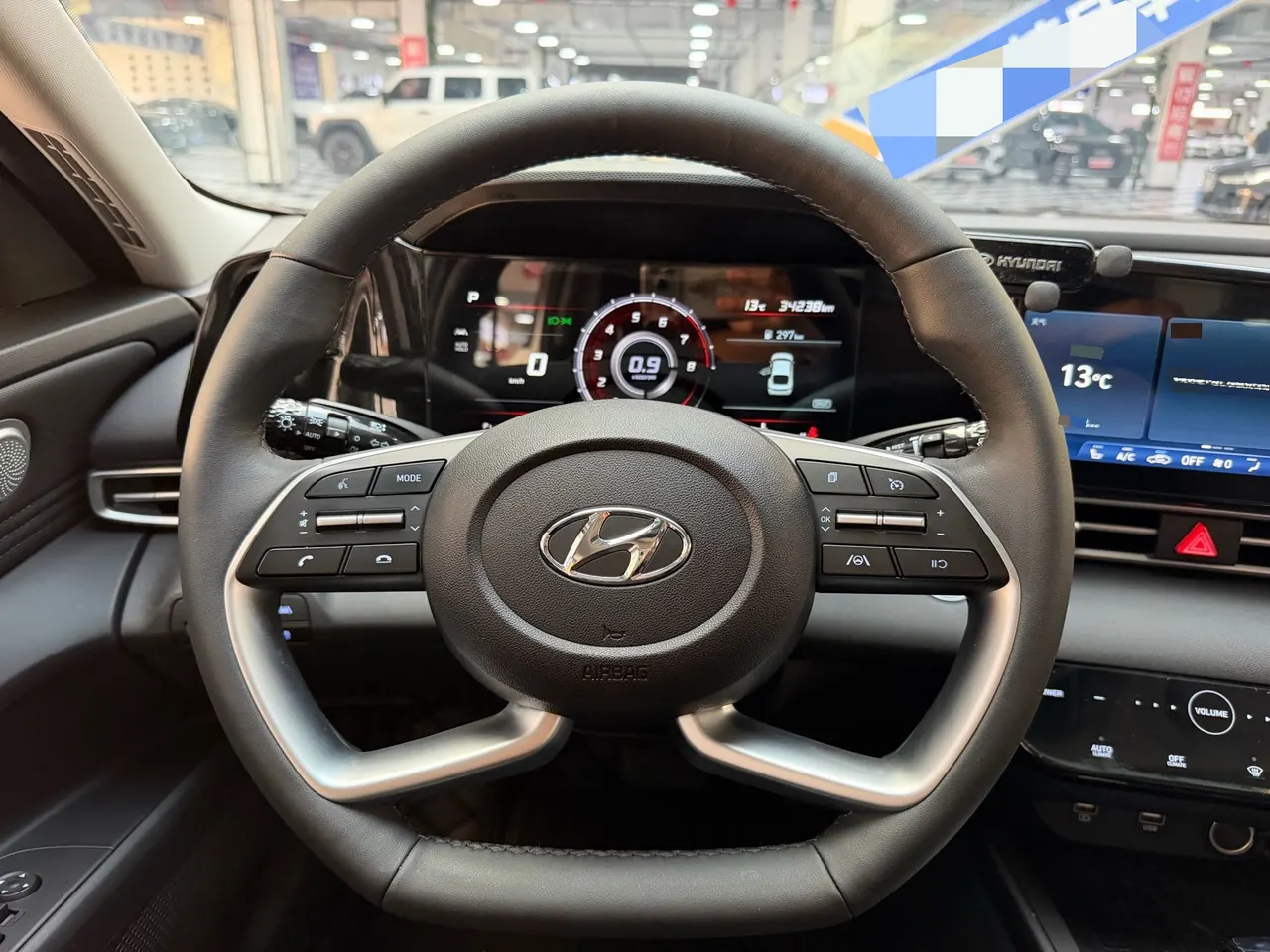 Hyundai 2022 Elantra -3-compartment 1.5 stepless LUX premium automatic gear 9