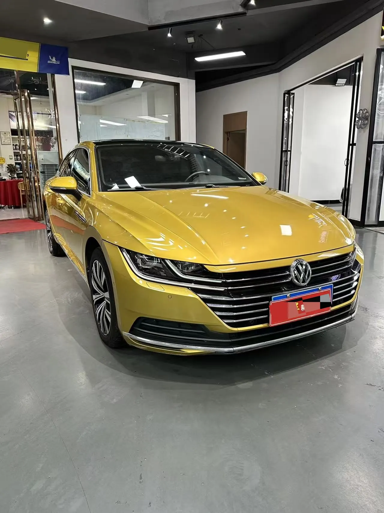 Volkswagen 2020 CC 2.0TSI 330TSI beauty version of automatic gear 3
