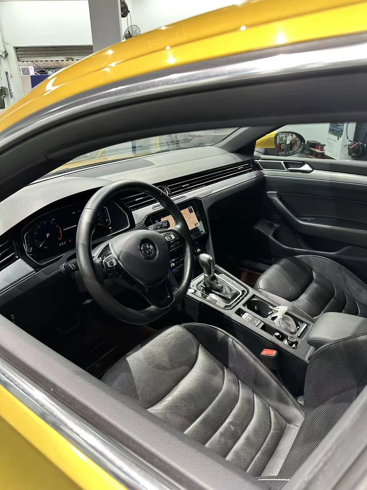 Volkswagen 2020 CC 2.0TSI 330TSI beauty version of automatic gear 7