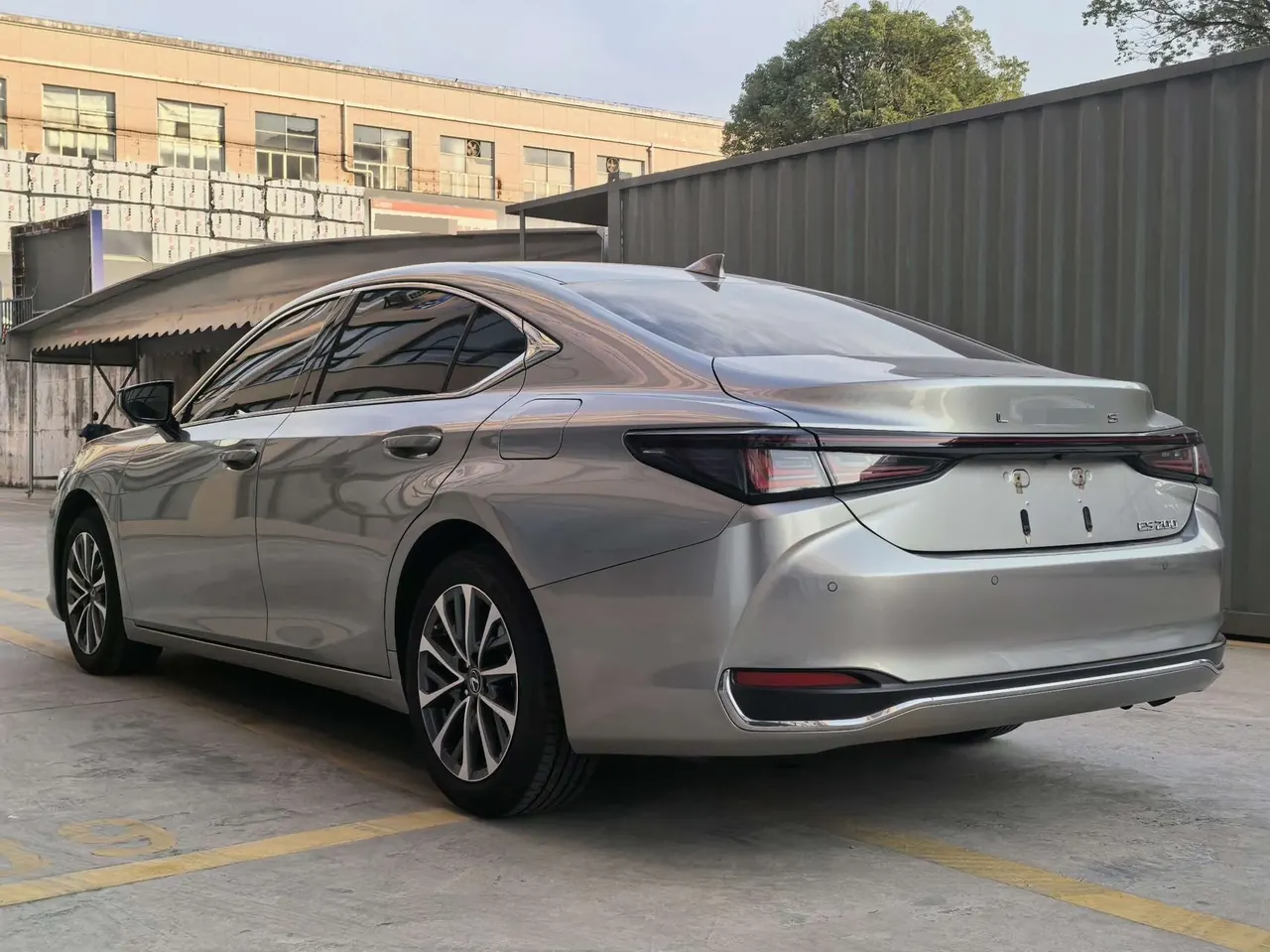 Lexus ES (Imported) 2024 ES200 2.0 Stepless Edition Automatic Gear 6