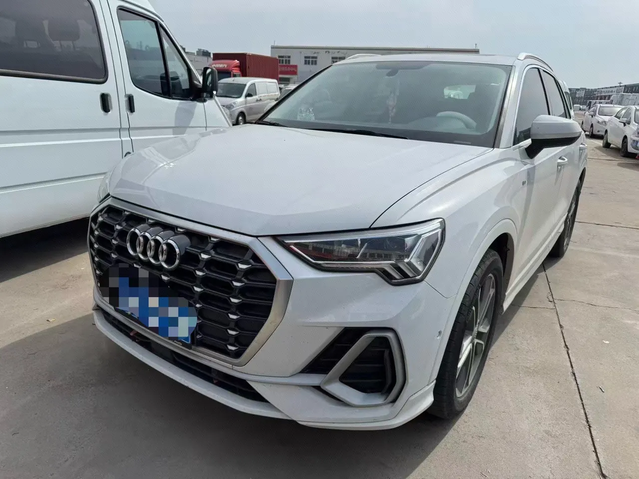 Открыть галерею: Audi 2020 Q3 2.0TFSI 40TFSI Fashion Dynamic Automatic