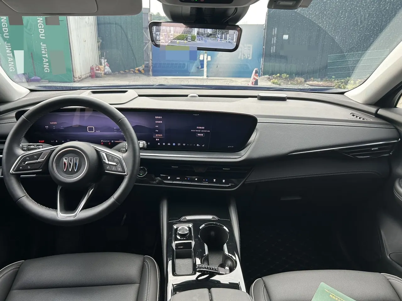 Buick 2025 Angkewei Plus 2.0T 28T Two-Drive Platinum Edition Automatic Gear 3