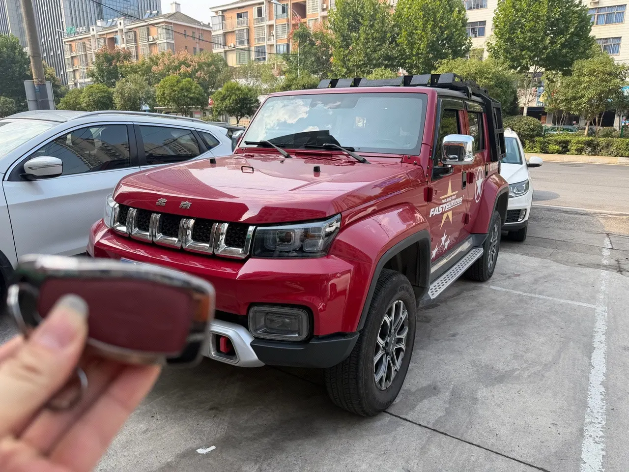 Beijing 2020 BJ40 2.0T 4-wheel drive city hunter version chivalrous automatic gear - View 1