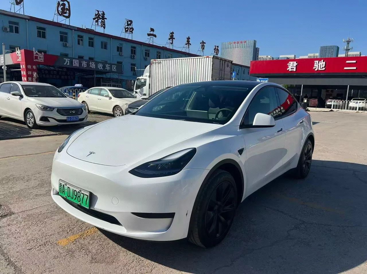Открыть галерею: Tesla 2024 Model Y rear-wheel drive version automatic transmission