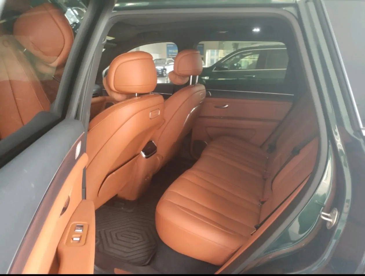 AITO 2024 AITO M7 Smart Drive Four-wheel Drive Ultra Edition 5-seat Automatic Gear 3