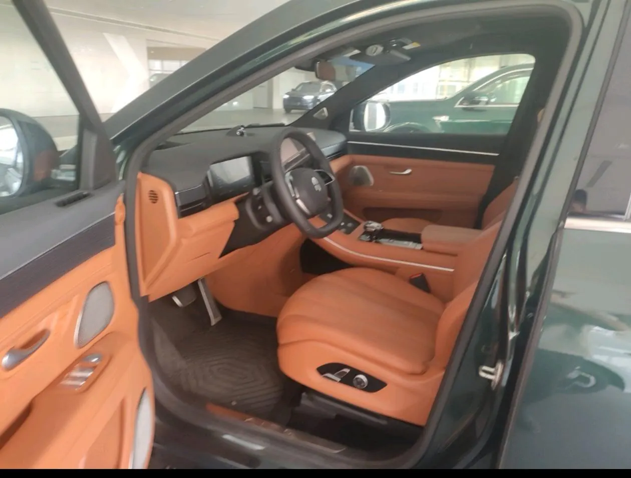 AITO 2024 AITO M7 Smart Drive Four-wheel Drive Ultra Edition 5-seat Automatic Gear 4