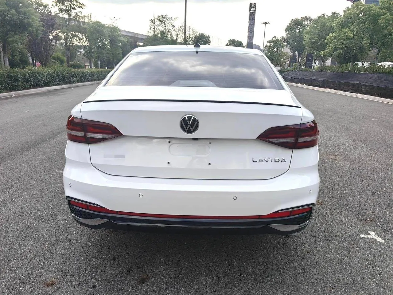 Volkswagen 2024 Lavida 1.5TSI 300TSI Star Leading Edition Automatic Gear 5