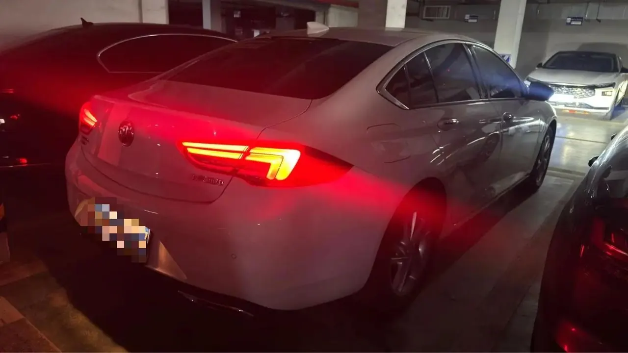 Buick 2020 Regal 1.5T 552T Elite Automatic Gear 5