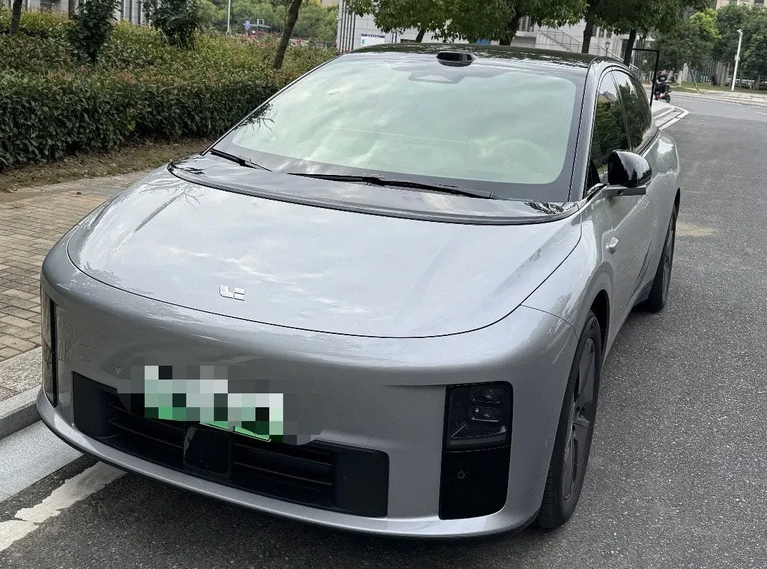 Открыть галерею: Li 2025 I 300.00g Drive Standard Edition Automatic Gear