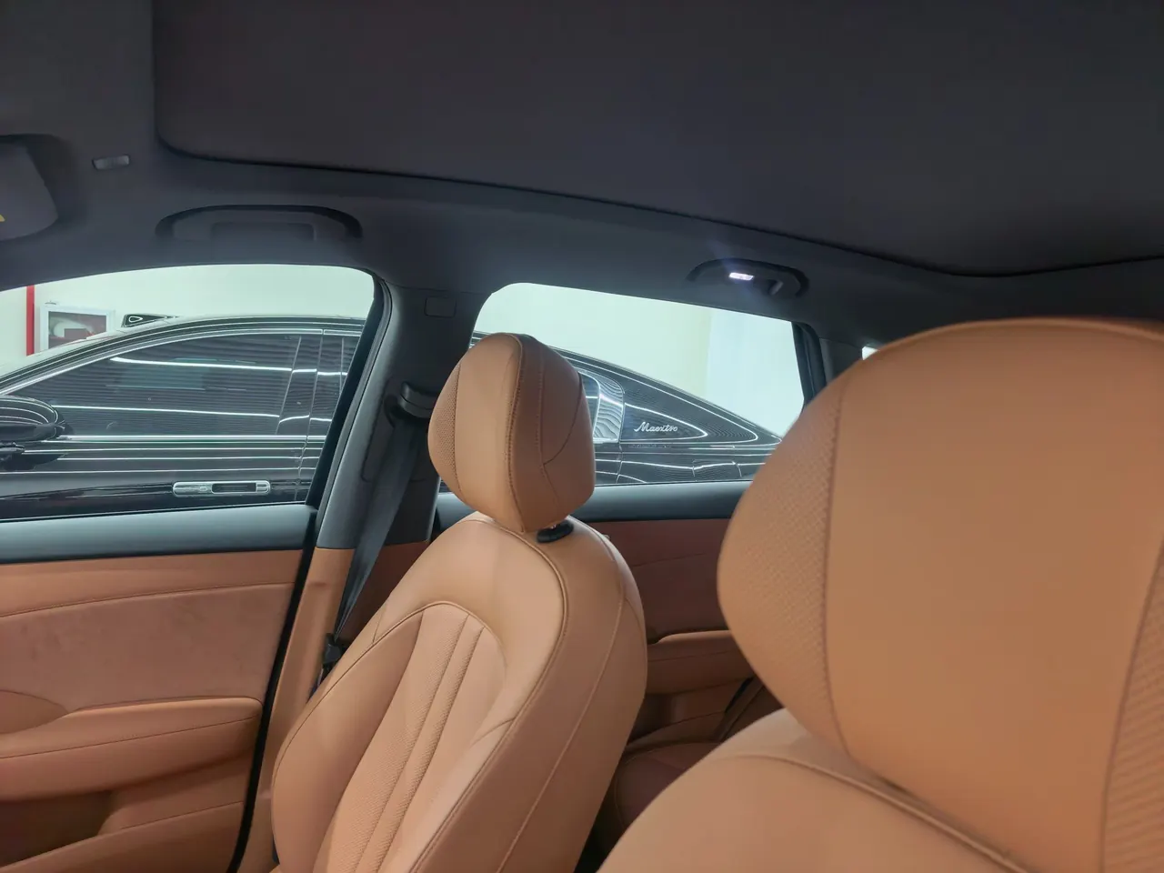Shangjie 2025 H5 Range-Extended Max Automatic Transmission 4