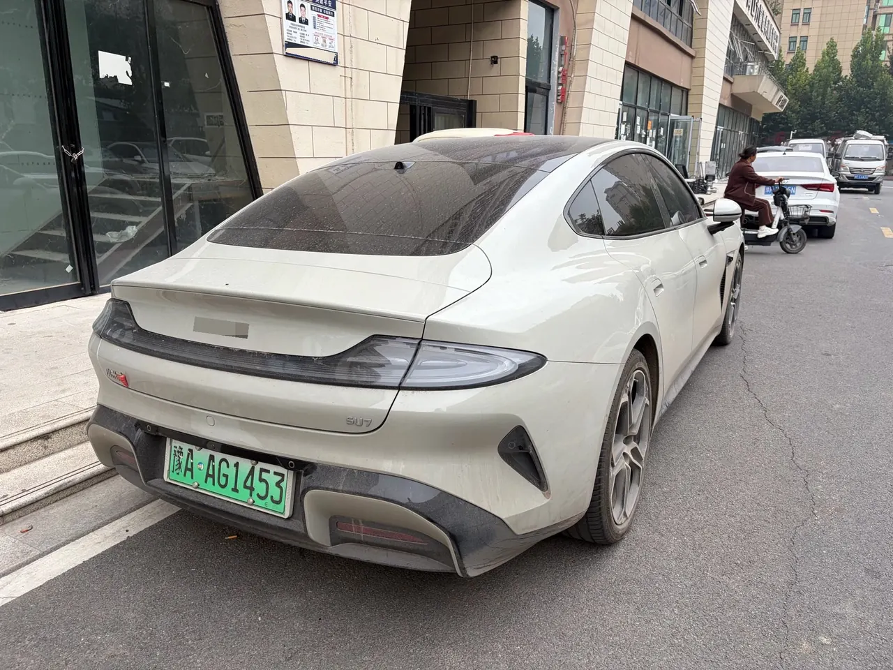 MI 2024 SU 7 830km Rear Drive Ultra Long Endurance High-end Smart Drive Pro Edition Automatic Gear 4