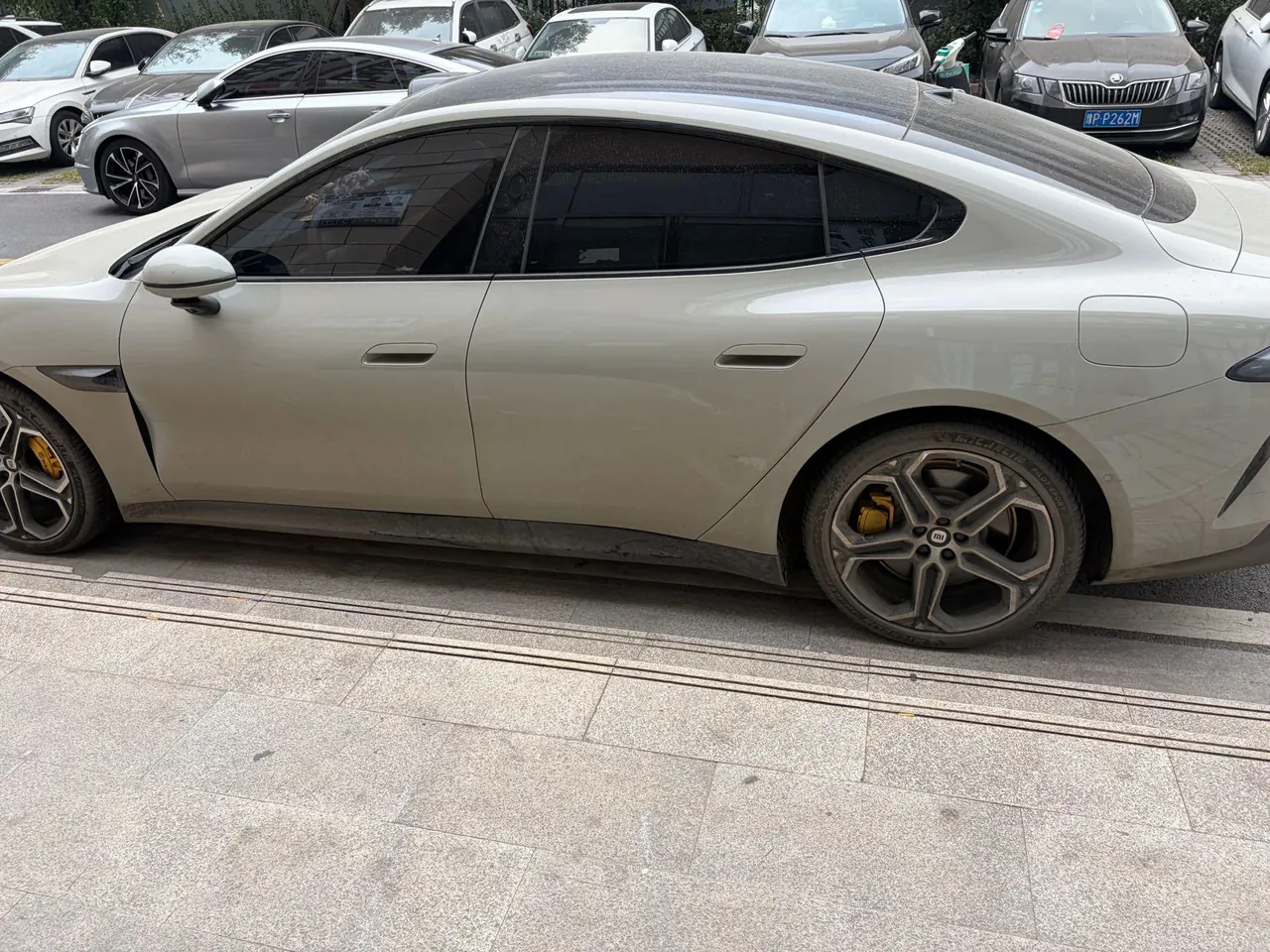MI 2024 SU 7 830km Rear Drive Ultra Long Endurance High-end Smart Drive Pro Edition Automatic Gear 6