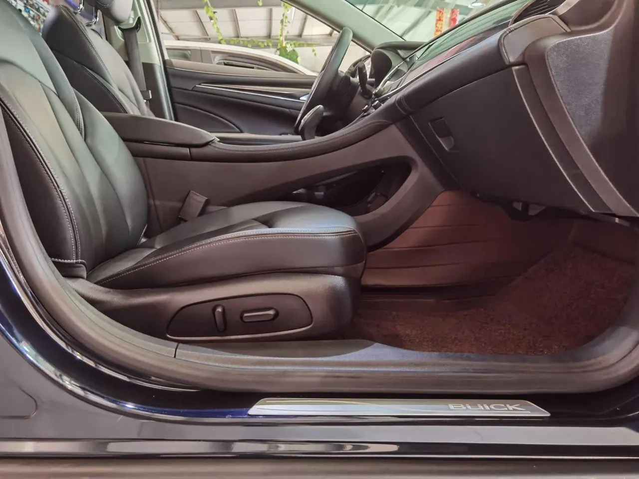 Buick 2020 LaCrosse 2.0T 652T Luxury Automatic 4