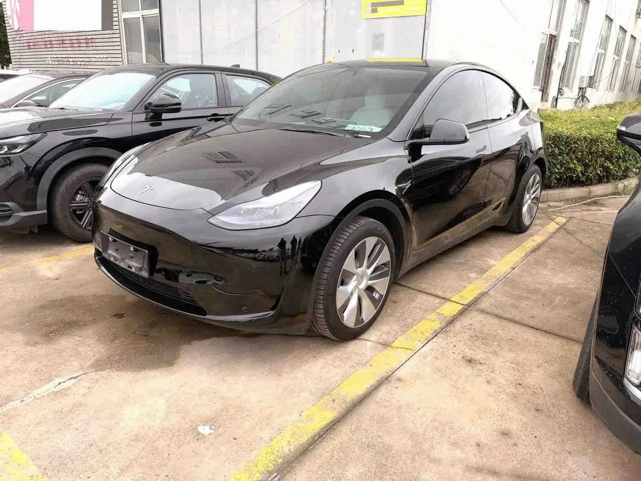 Открыть галерею: Tesla 2022 Model Y rear-wheel drive version (facelift) automatic gear