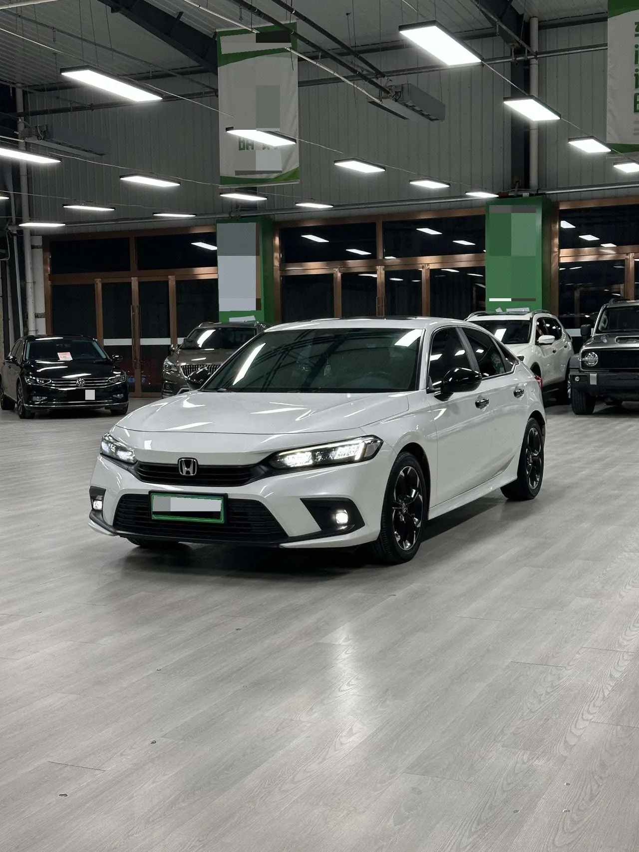 打开图片灯箱:Honda 2022 Civic 1.5T Stepless 240TURBO Combustion Edition Automatic Gear
