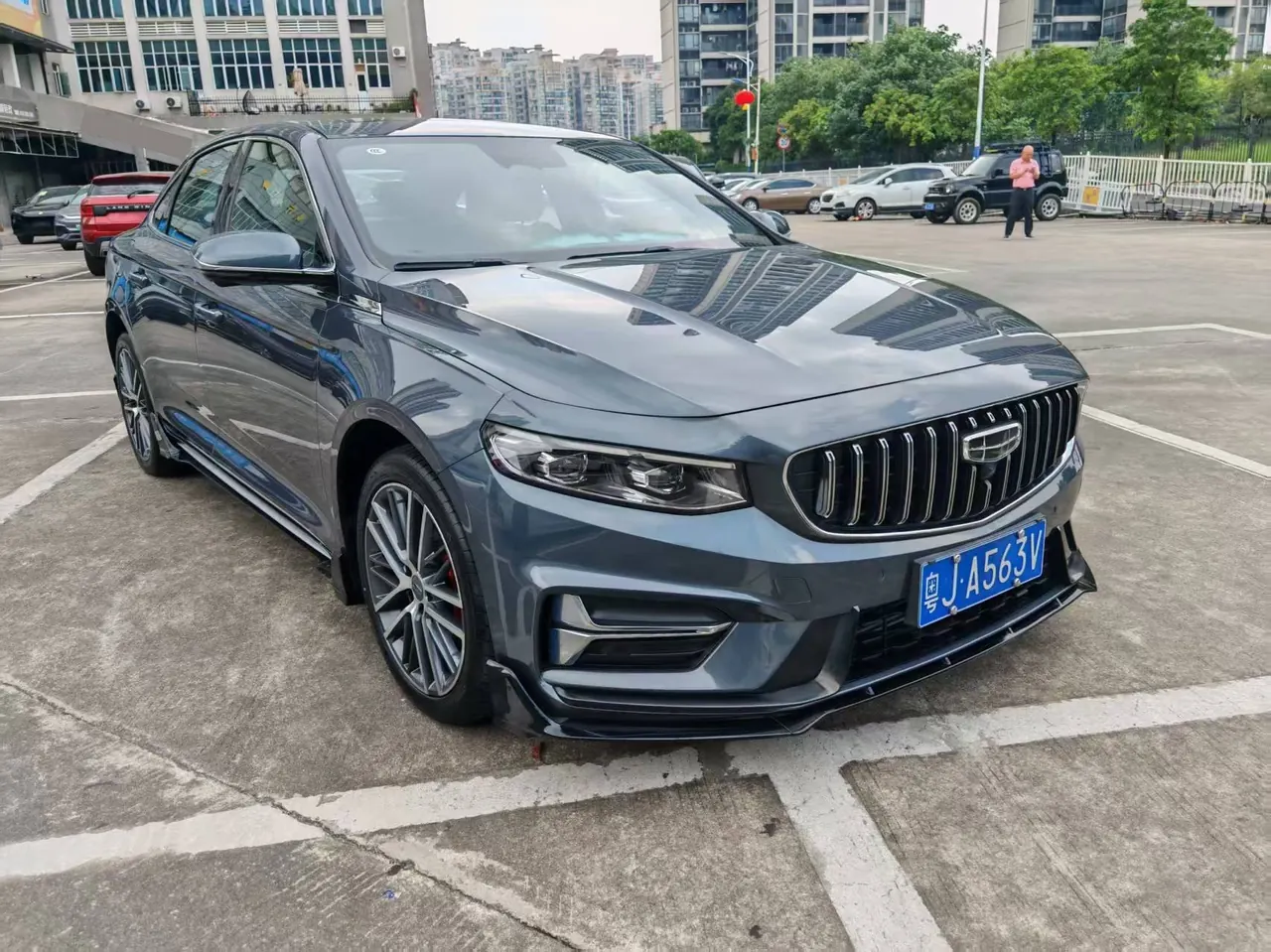Geely 2023 Xingrui 1.5TD Kunlun Edition Automatic Gear 3