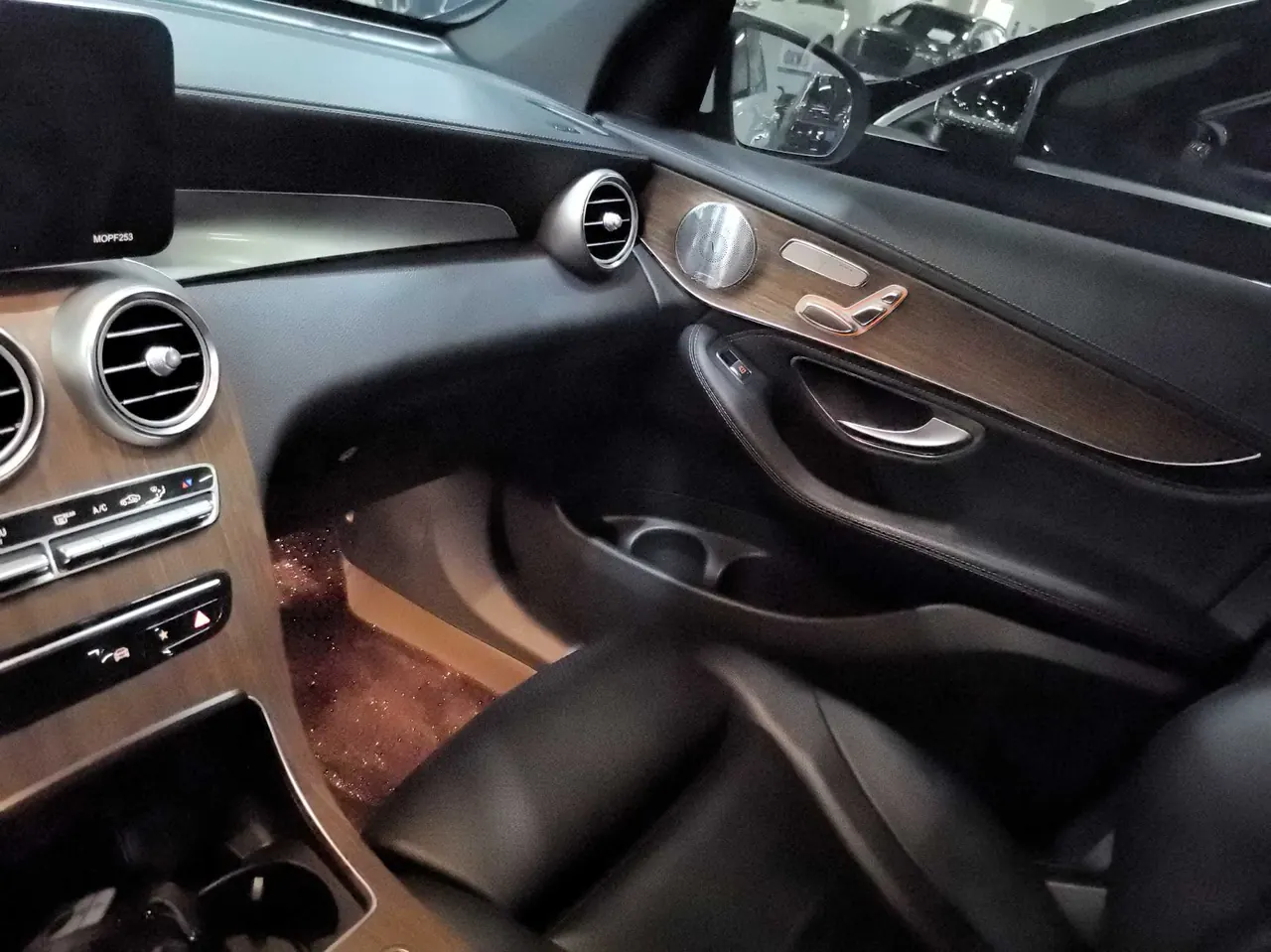 Mercedes Benz 2020 GLC 300 L 4MATIC 2.0T Luxury (Modified) Automatic Gear 6