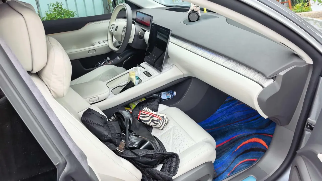 NIO 2024 ET7 75kWh Executive Edition Automatic Gear 5