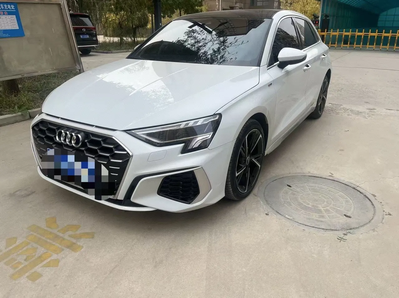 Open image lightbox: Audi 2024 A3 Sportback 1.4TFSI 35TFSI Fashion Sports Automatic