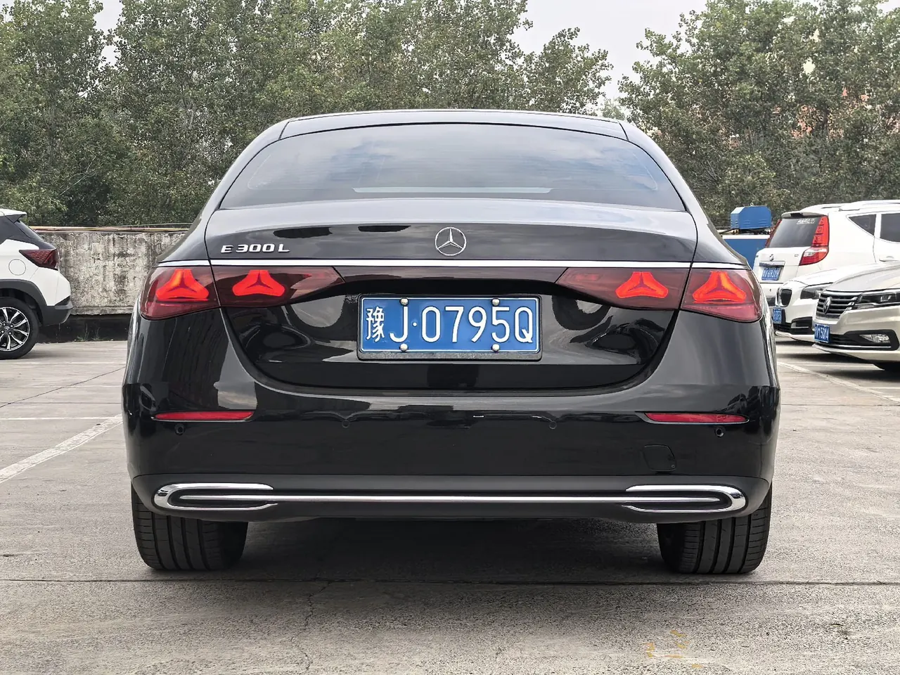 Mercedes Benz E Class 2025 E 300 L 48V 2.0T Luxury (Modified) Automatic Gear 3