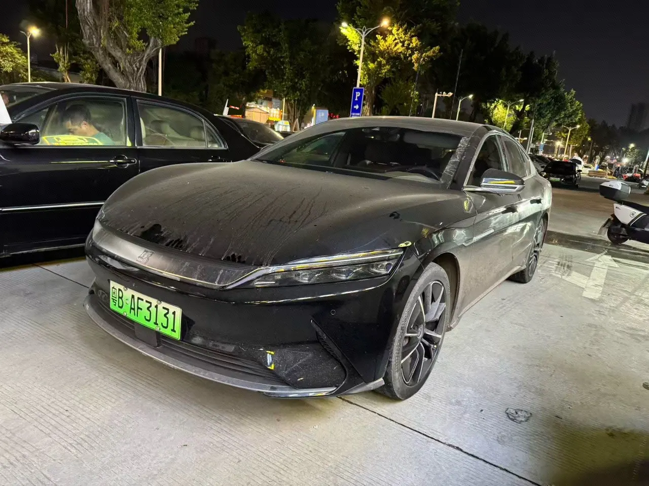 打开图片灯箱:BYD 2020 Han four-wheel drive high-performance flagship automatic gear