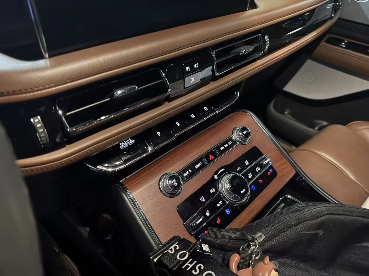 Lincoln 2020 Aviator 3.0T V6 Four-wheel Drive Administrative Edition Automatic Gear 2