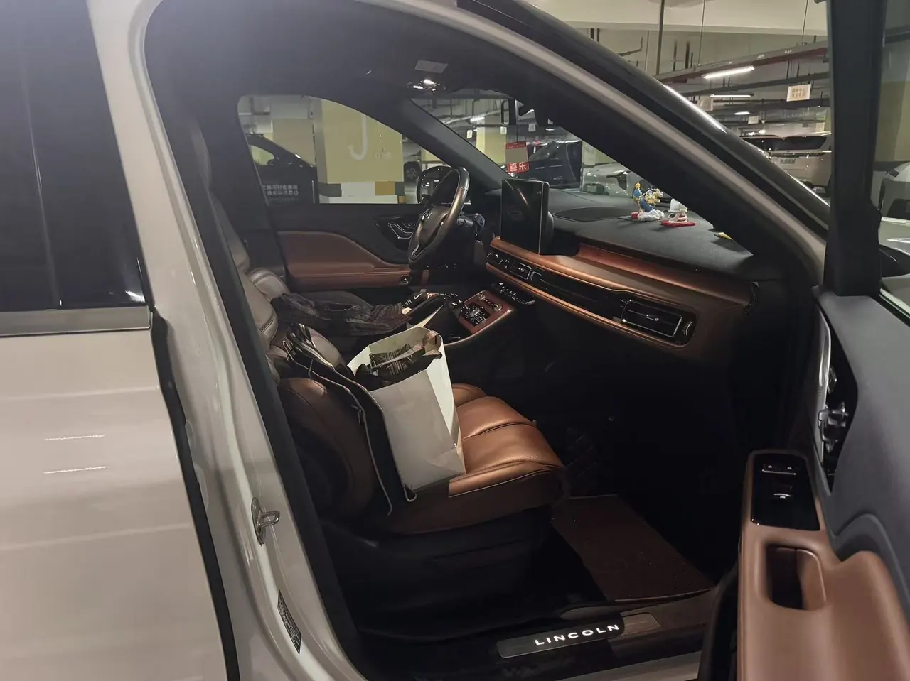 Lincoln 2020 Aviator 3.0T V6 Four-wheel Drive Administrative Edition Automatic Gear 6