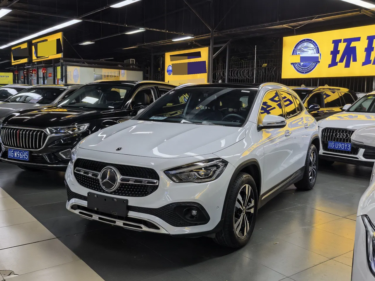 Mercedes Benz 2020 GLA 200 1.3T automatic gear - View 1