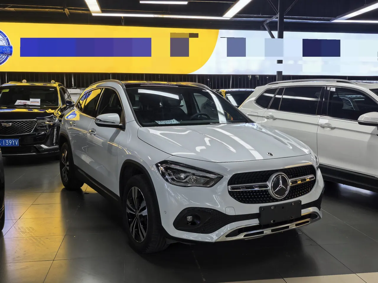 Mercedes Benz 2020 GLA 200 1.3T automatic gear 2
