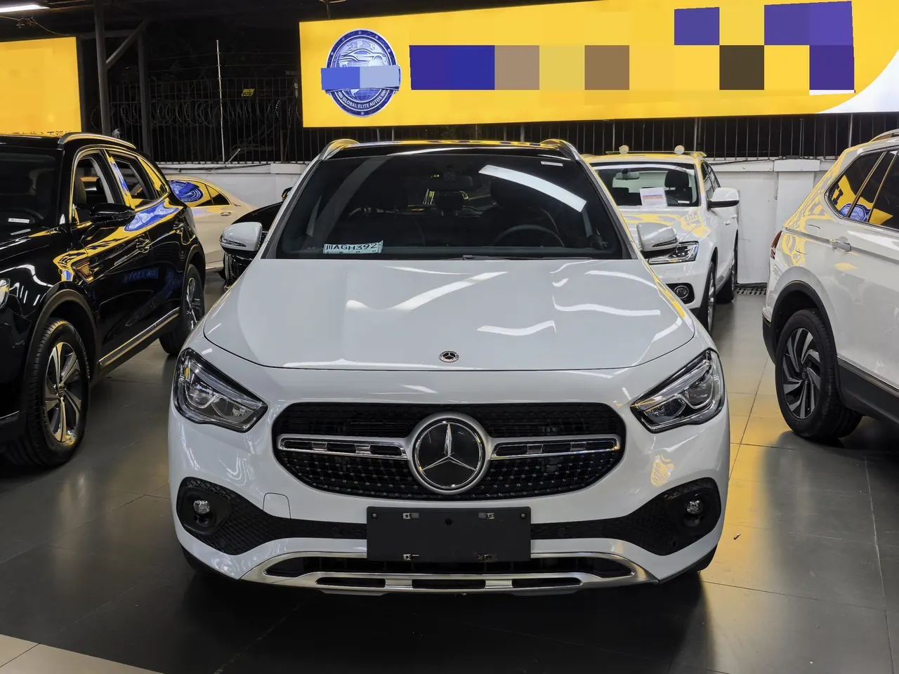 Mercedes Benz 2020 GLA 200 1.3T automatic gear 5