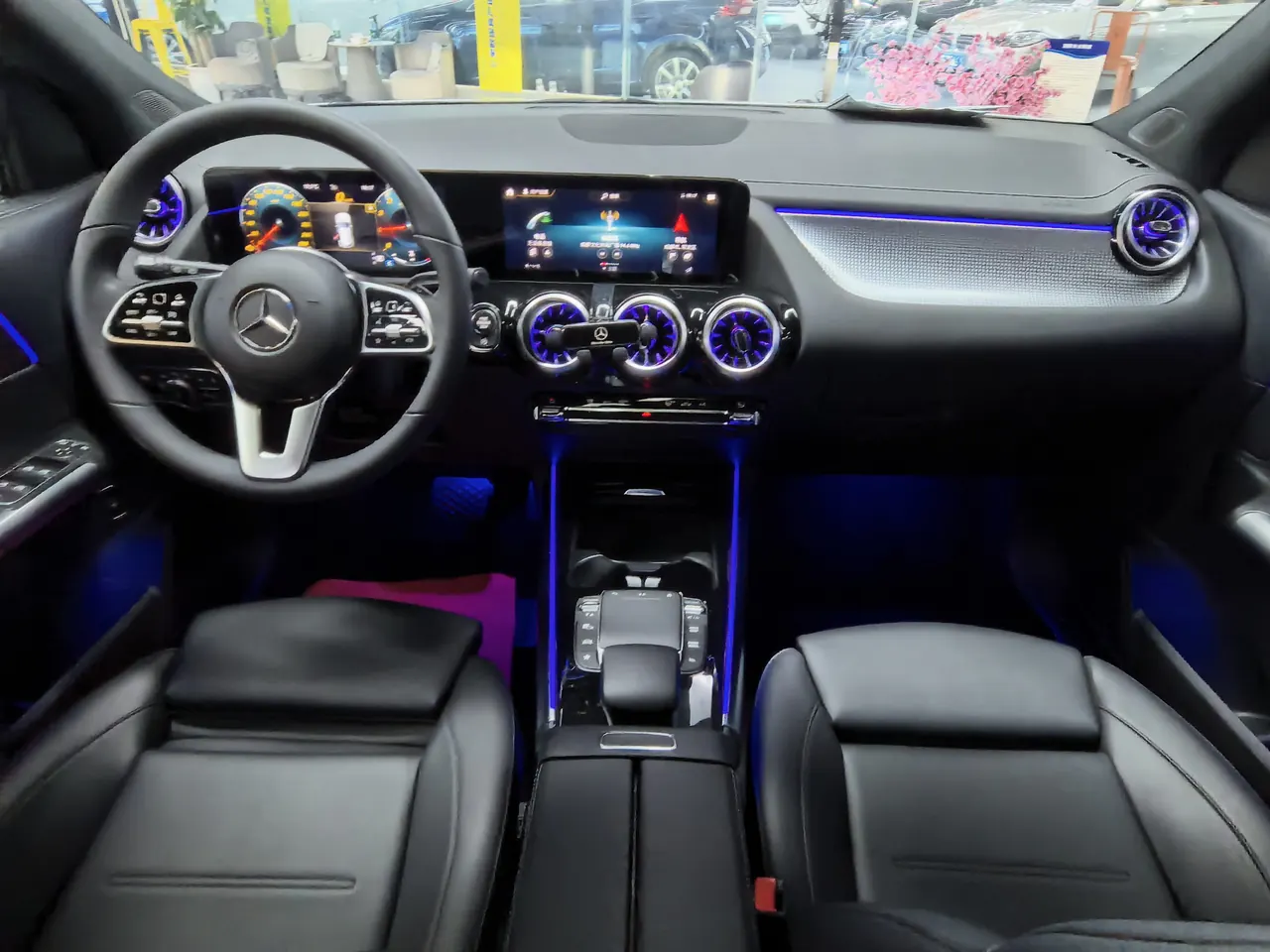 Mercedes Benz 2020 GLA 200 1.3T automatic gear 7