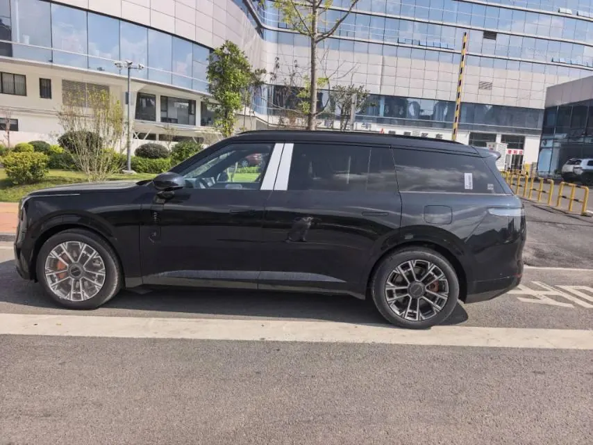 LYNK&amp;CO 2025 LYNK&amp;CO 900 1.5T Ultra Automatic 3